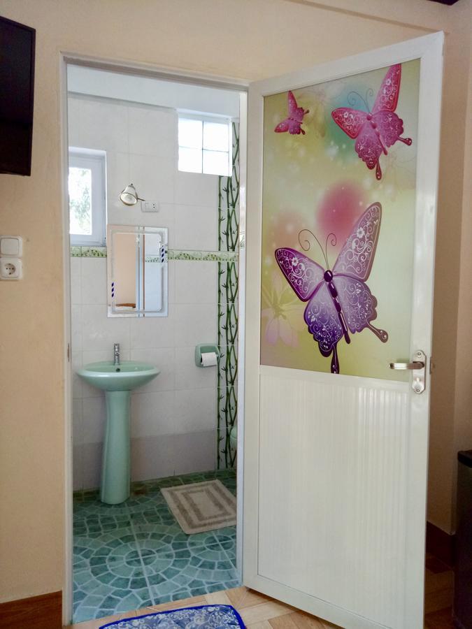 Prince Ludwig Beach Resort San Antonio  Zewnętrze zdjęcie